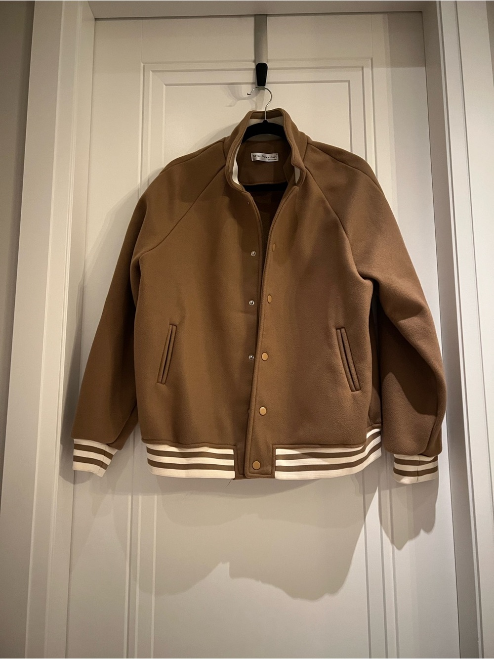 New Little Mountain bomber jacket